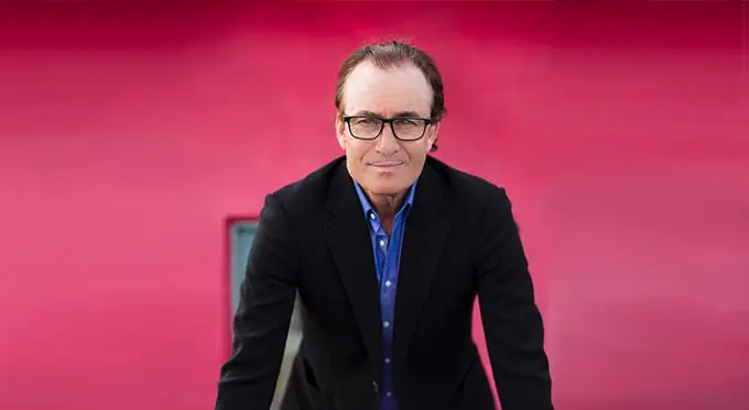 Предыдущий главный поклонник серии Трип Хокинс. Глава 3DO, который загнал серию в гроб до того, как это стало мейнстримом при Иве Гиймо