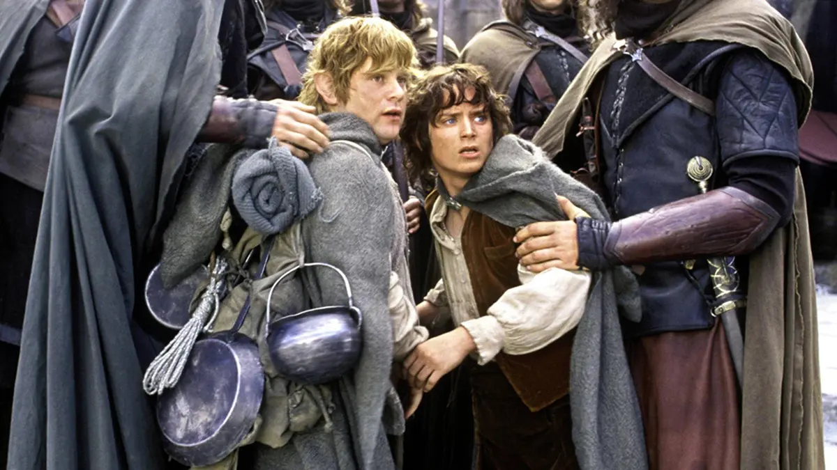 Какой же каеф рассматривать всю эту утварь и детали висящие грузом на спине Сэма.