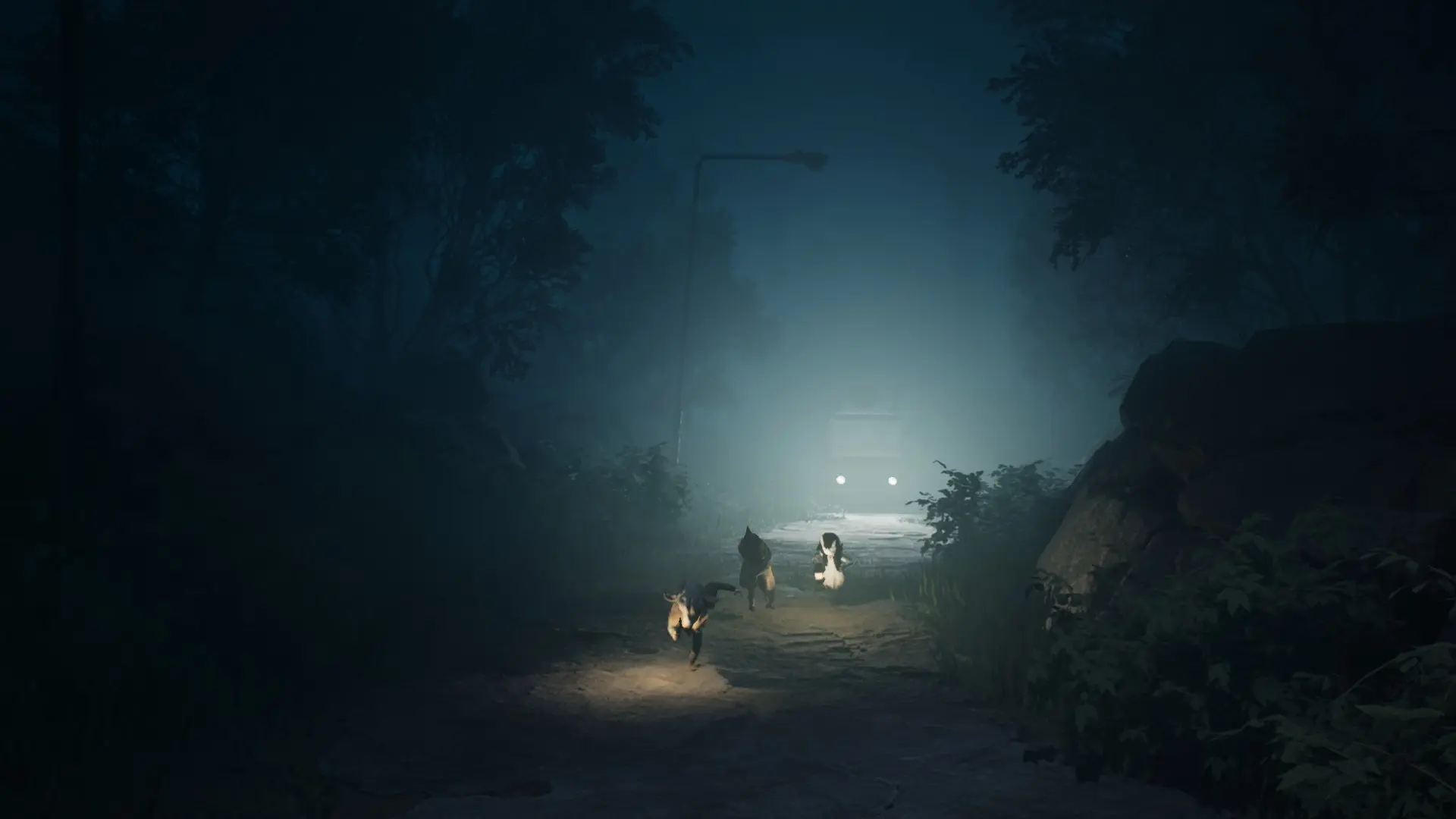 добрый дядя просто хочет угостить мороженым