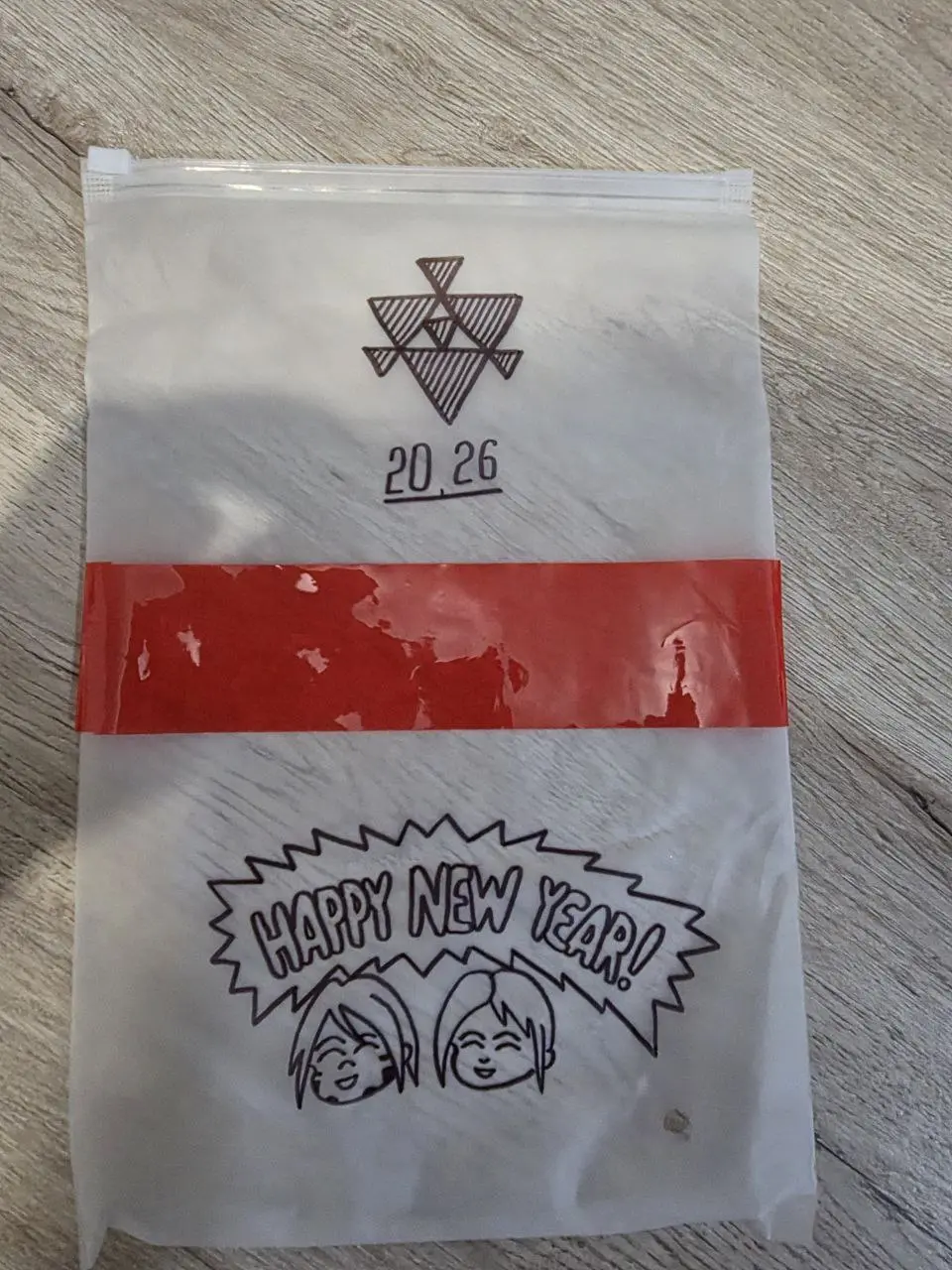 Даже упаковку сделали кросева. 