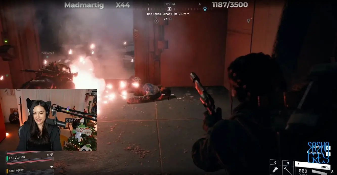 А это какая-то Саша. Она просто получает удовольствие от процесса и не задумывается над Экспедицией. Совсем-совсем. Так можно