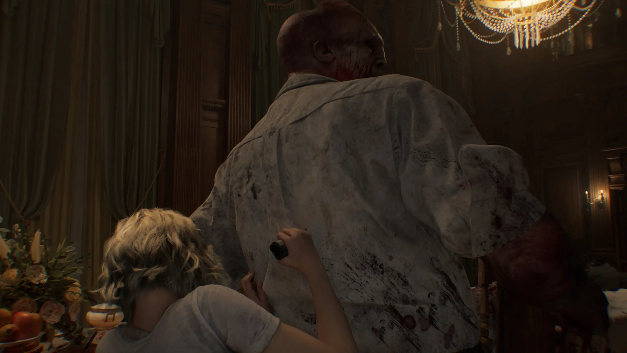  Как же раздражал этот урод.  