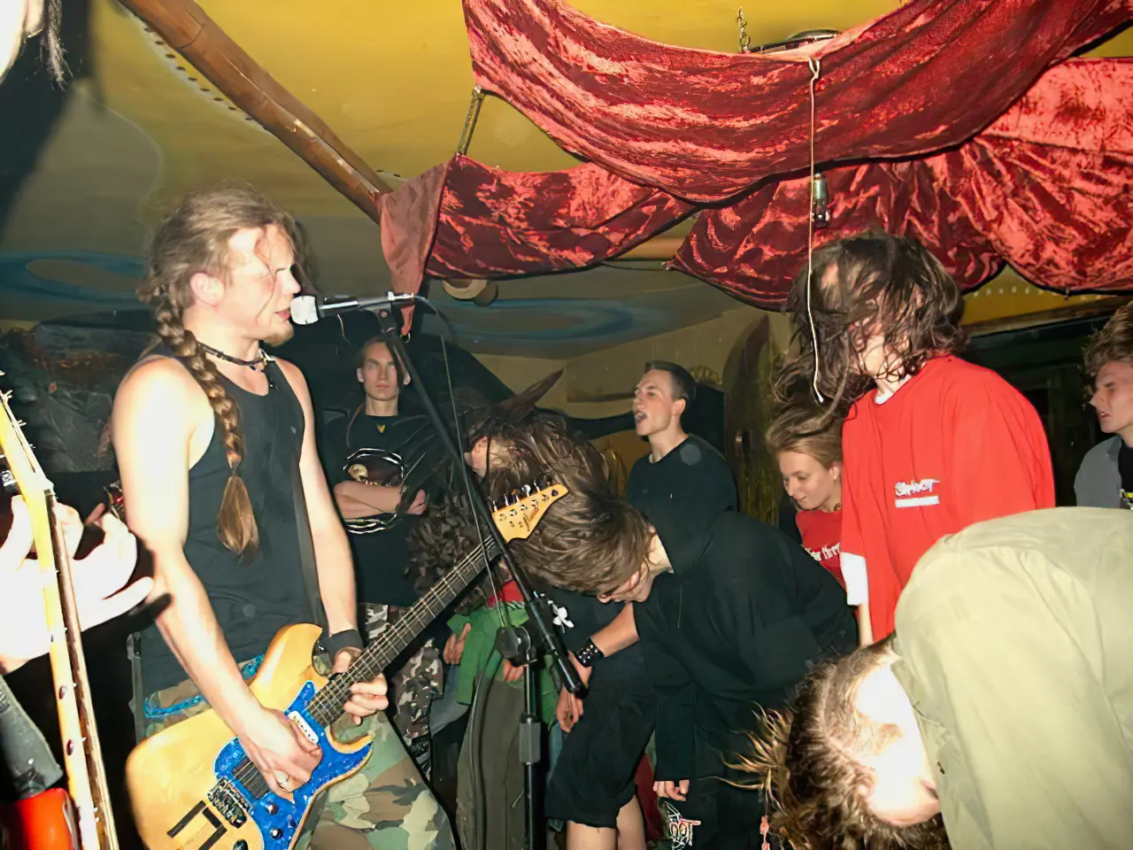 Энергия буквально прет через экран