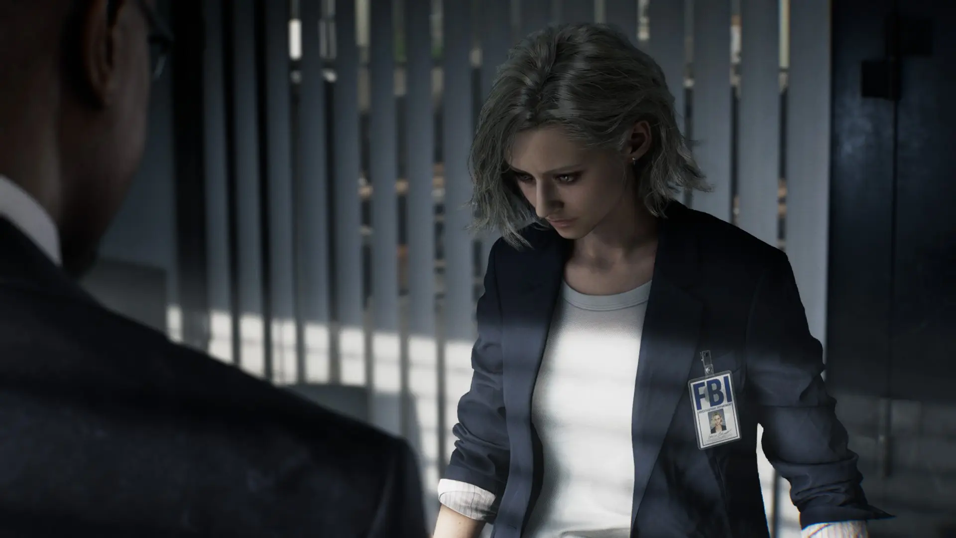 ей пиздец как напрячься надо, чтобы просто на собеседника посмотреть, какое фбр?!