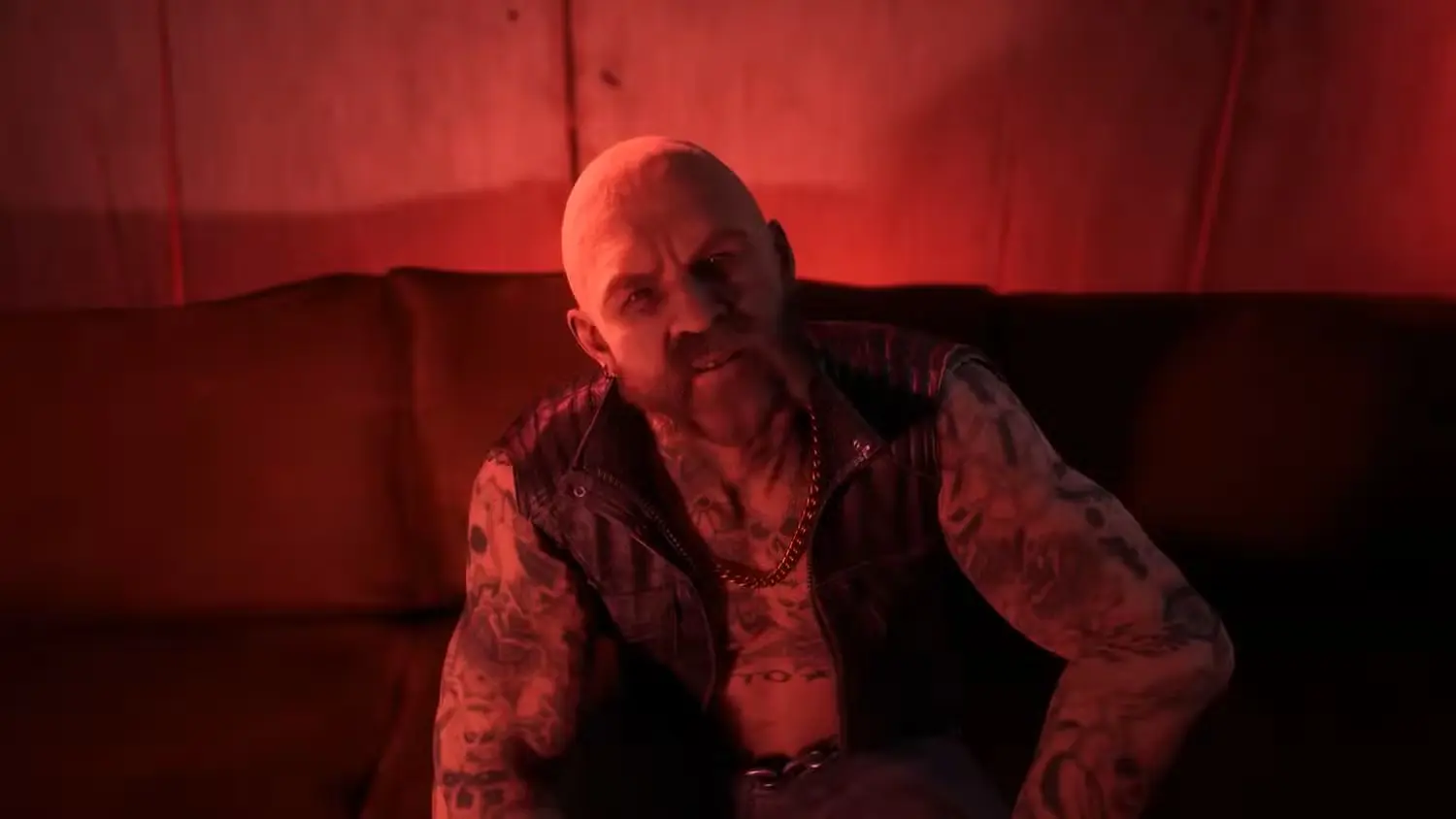 этот чел меня ненавидел, но исправно давал хлебать свою кровь. чушь полнейшая