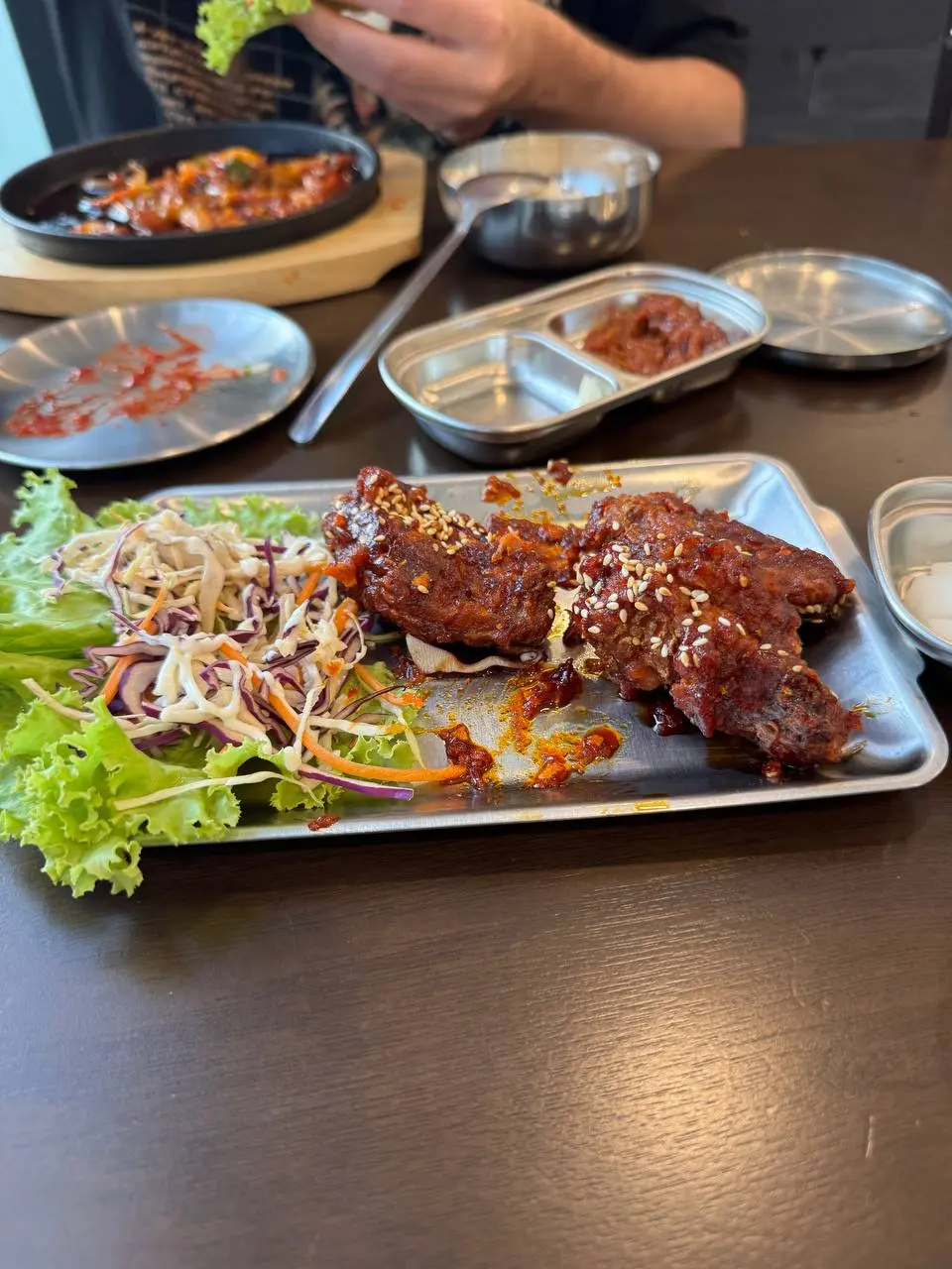 MOAR хавыча всякого. Ужраться в хрюшу здесь очень легко! 