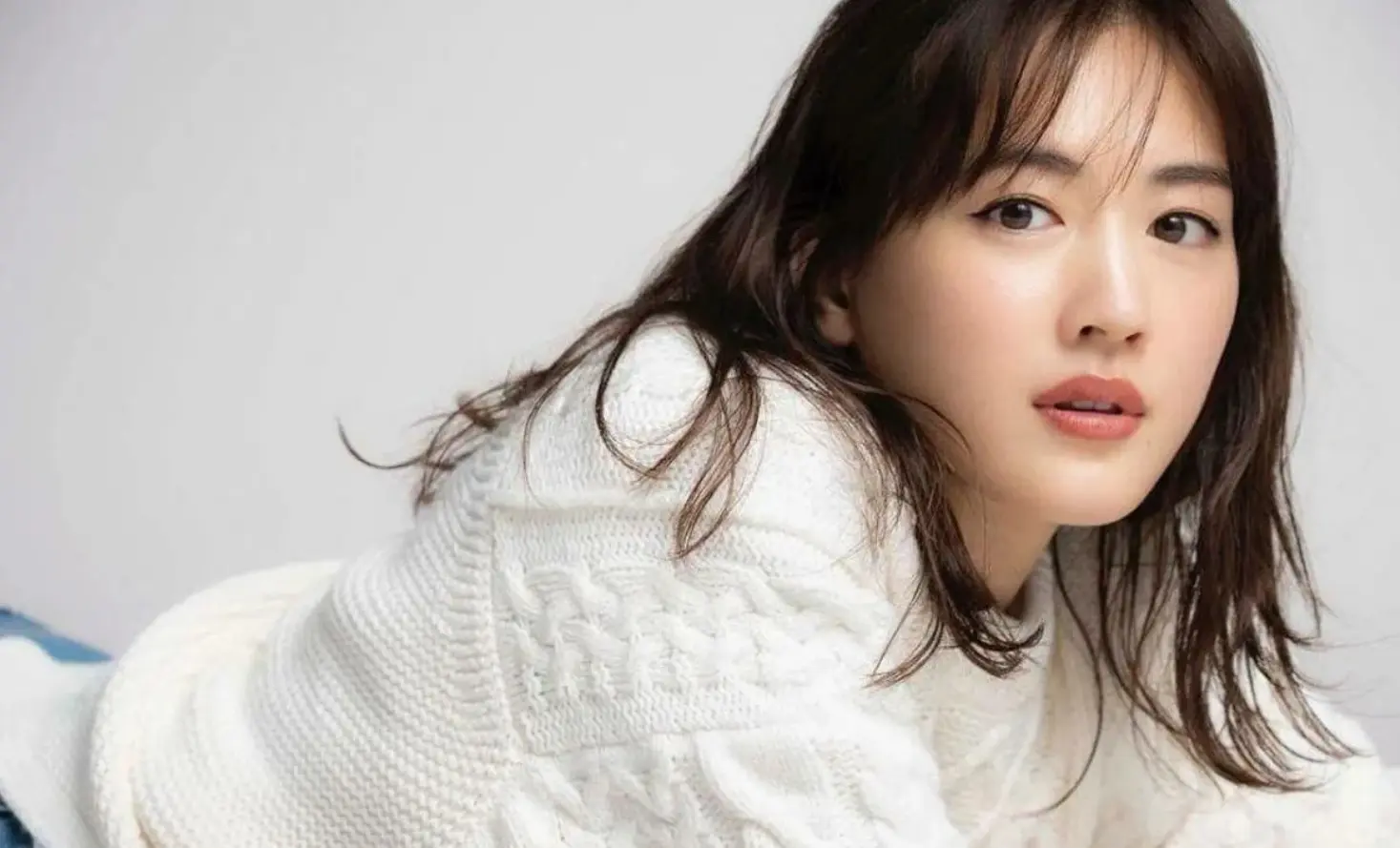 Исполнительница главной роли. Харука Аясэ.