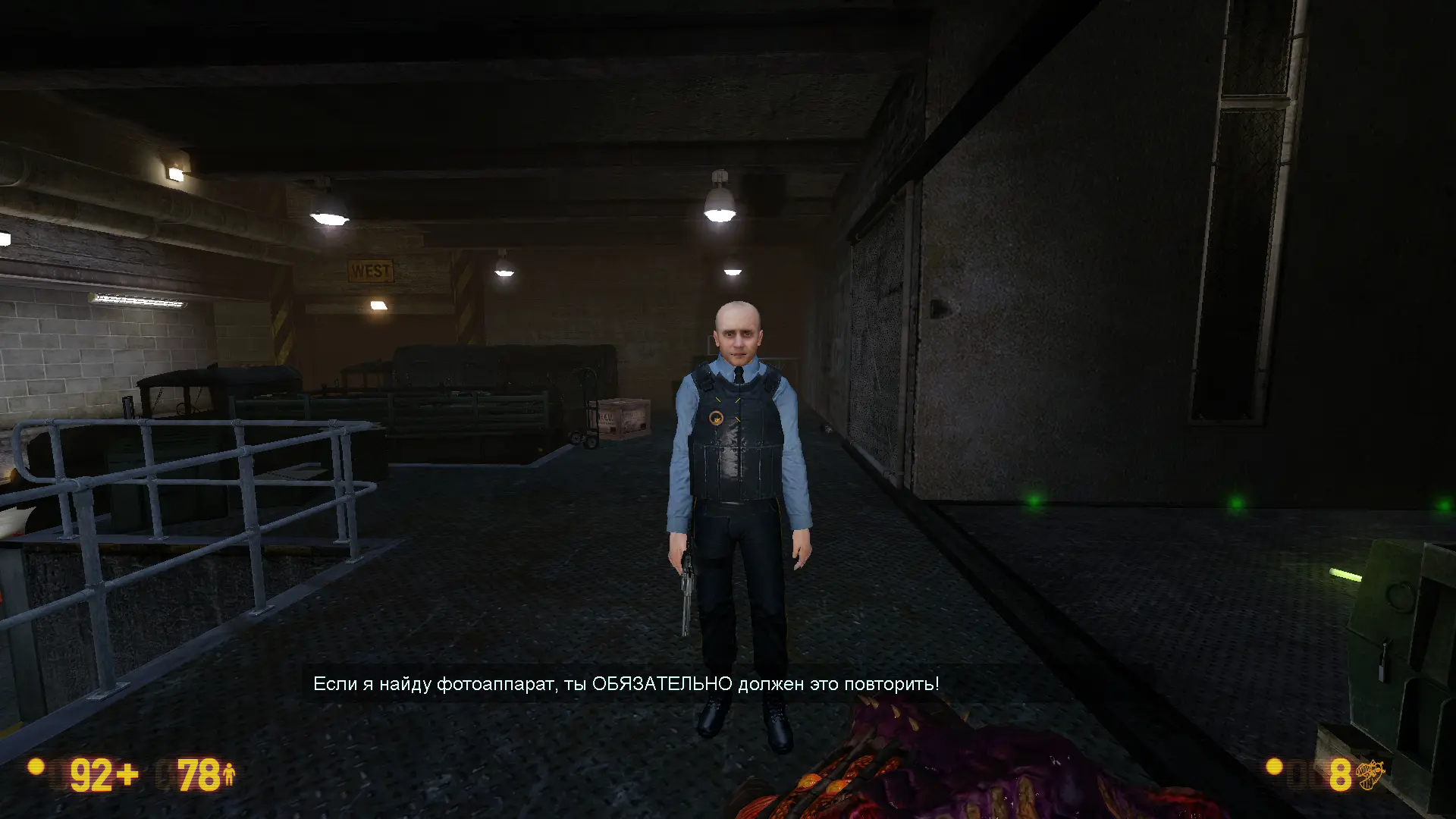 НПС теперь могут комментировать действия игрока , вот например такой забавный диалог при подборе рукоулья )))