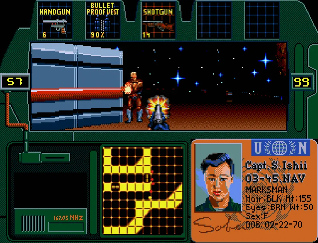 Из-за угла выскочил противник и тут же начал по мне шмалять, а судя по мини-карте, ещё трое на подходе