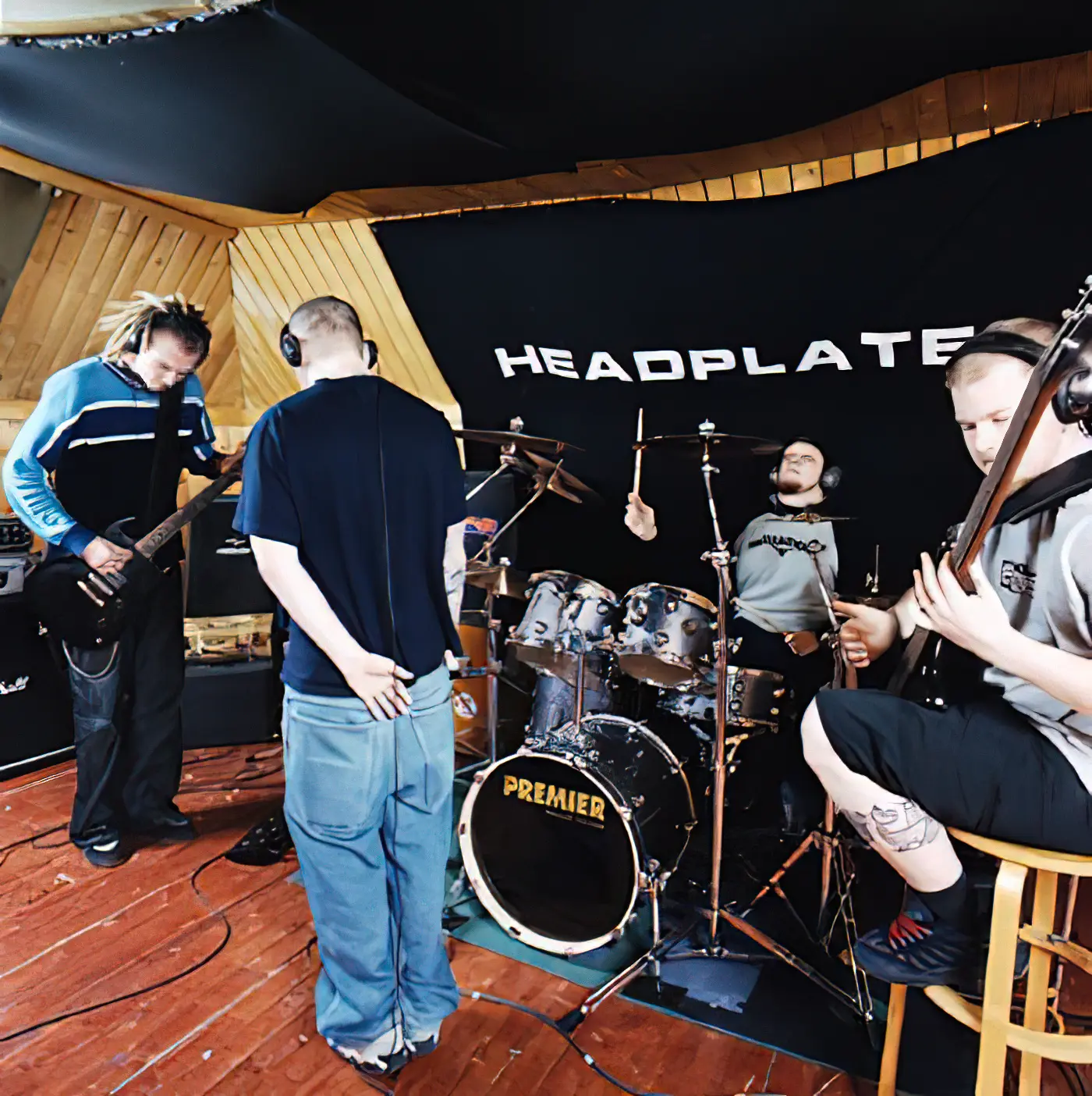 Студийная фотосессия группы