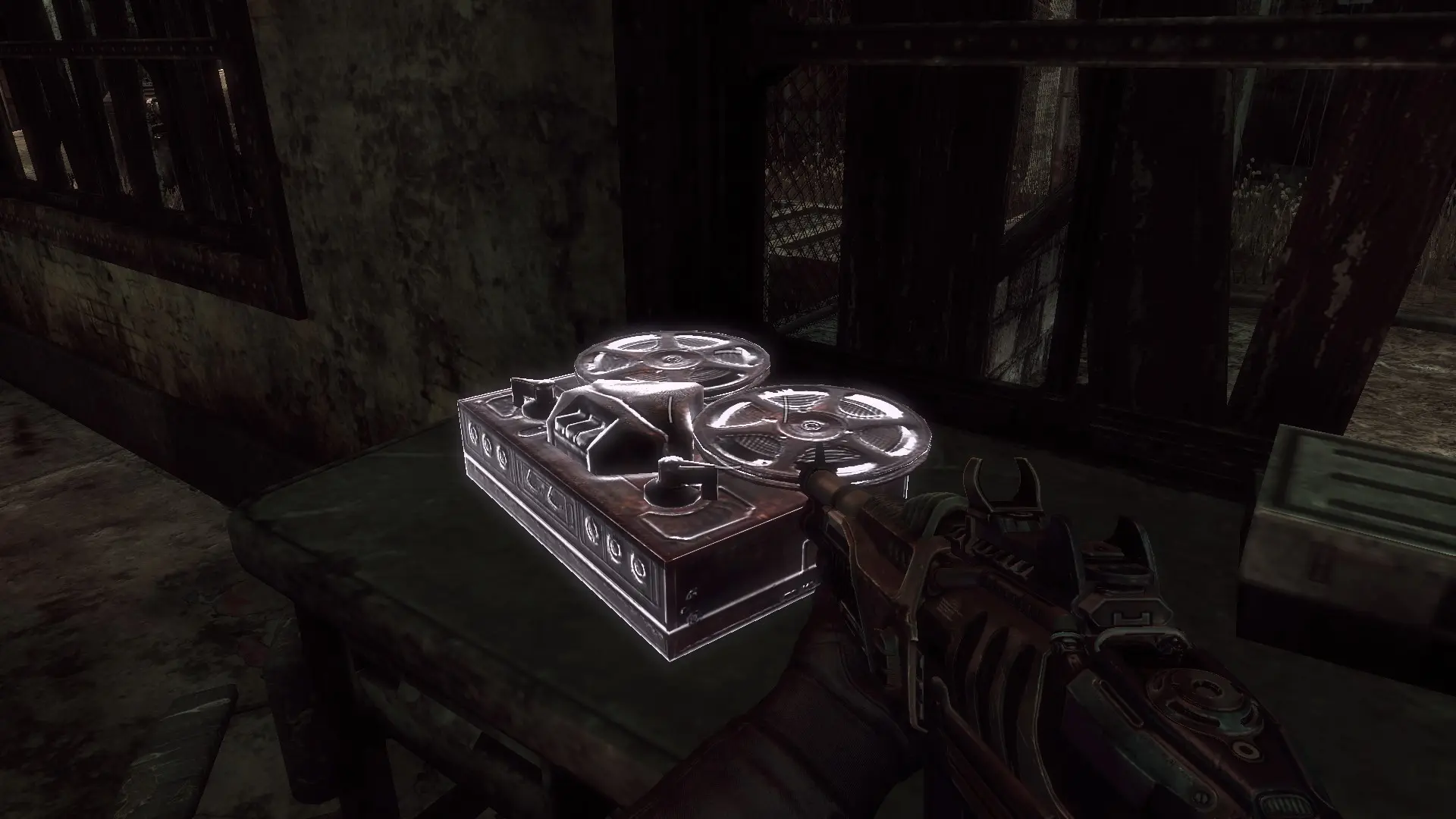 было бы гораздо круче, если бы они советские песни 50х сюда запихнули, ей богу