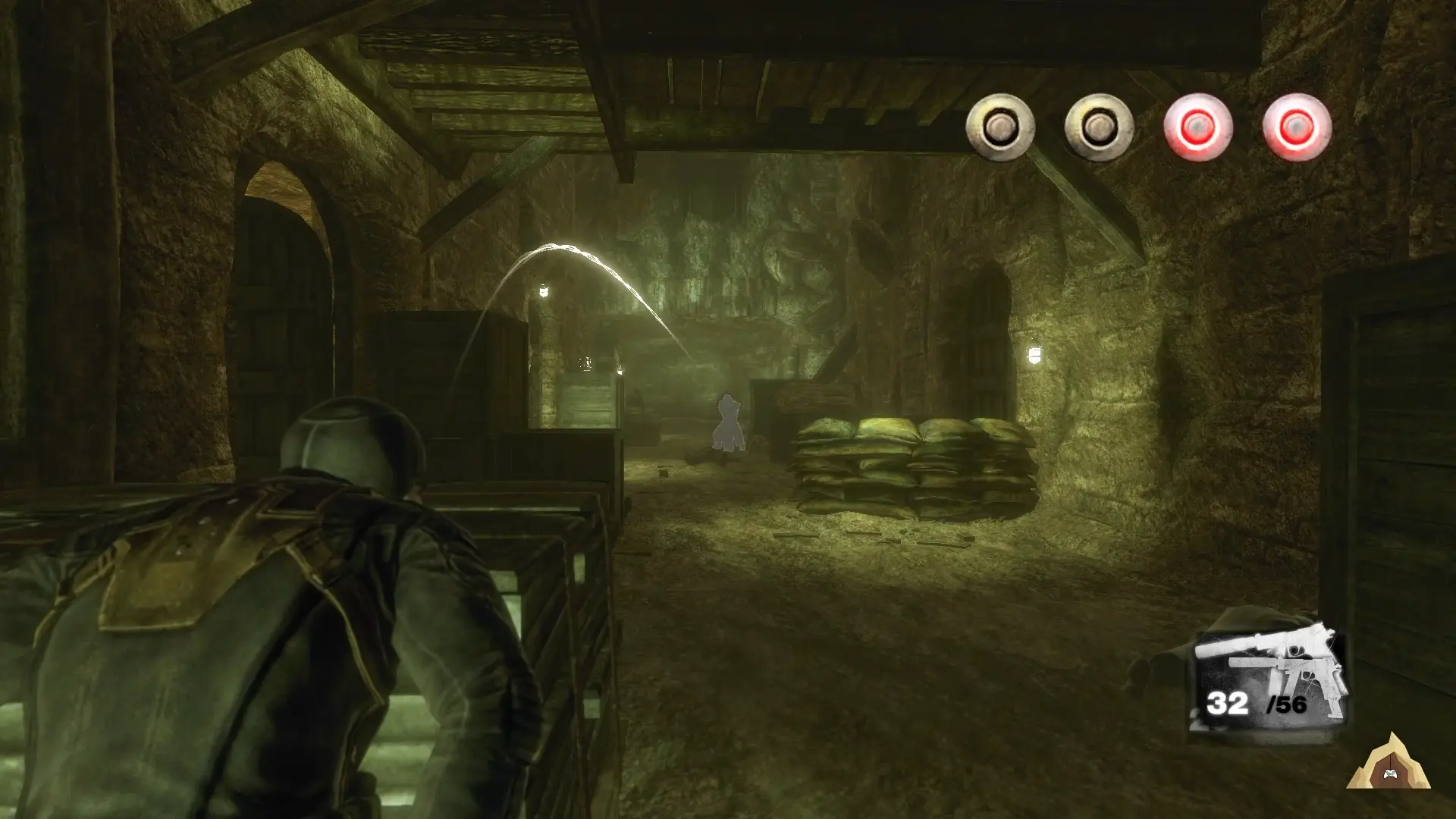 К слову, можете сразу и интерфейс оценить: очки адреналина, текущее оружие и боезапас, а также дуговая траектория