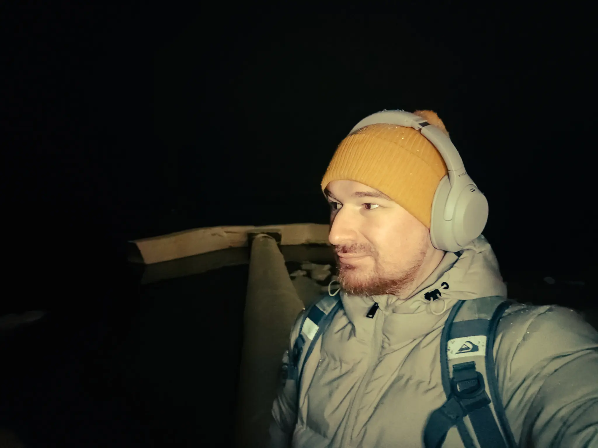 Пытаюсь снова небольшую бороду отрастить. Пока выглядит так себе :(