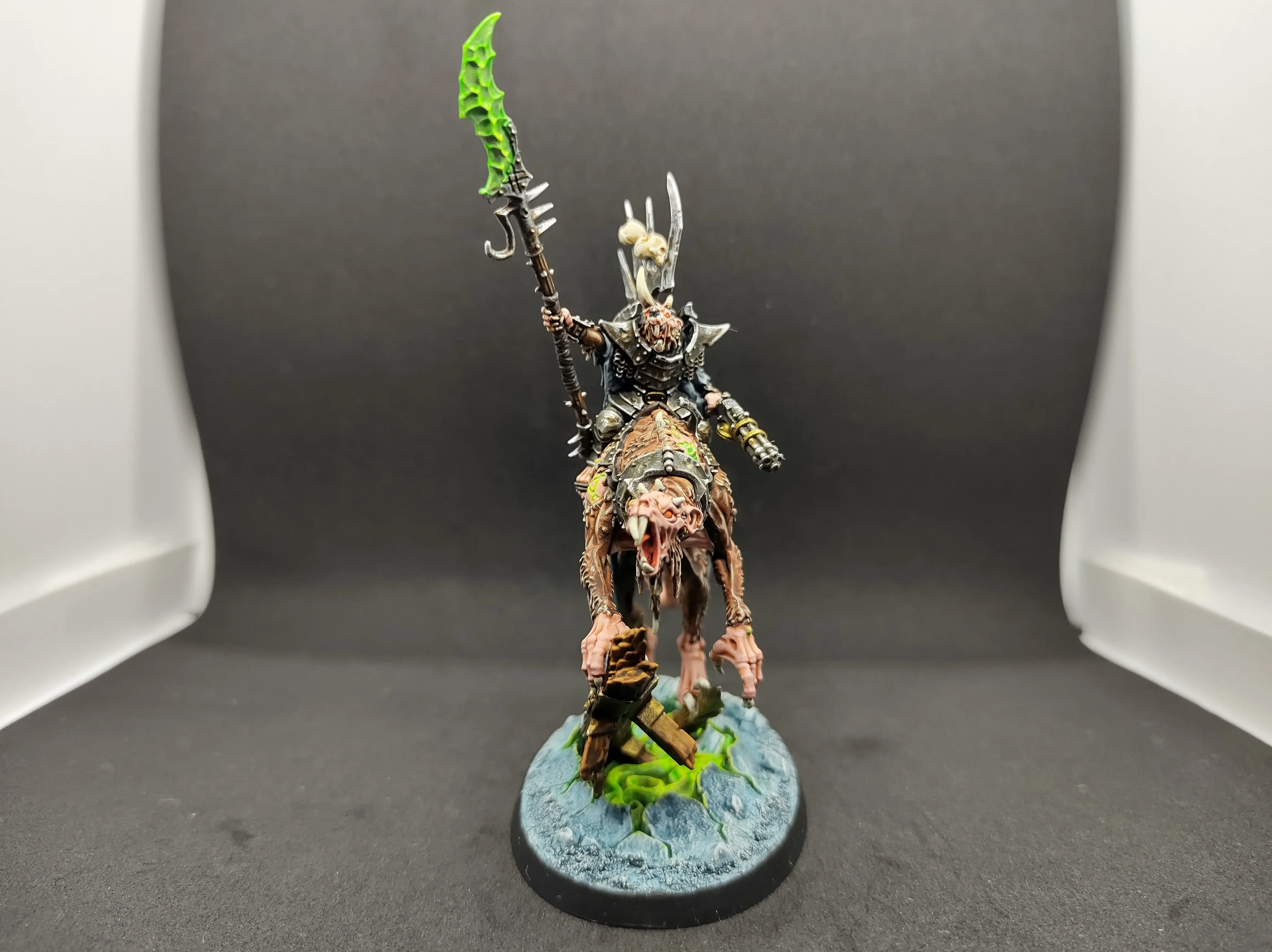 Clawlord on Gnaw-beast