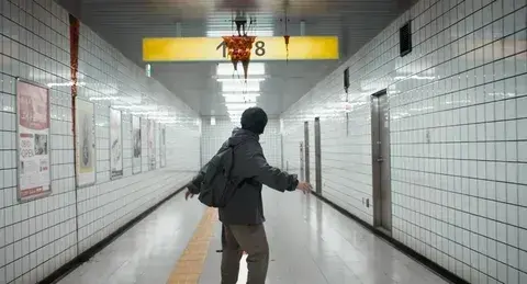 Сорян, своих фоток не делал, тк фильм завлекает, ну и собственно говоря было не до того.