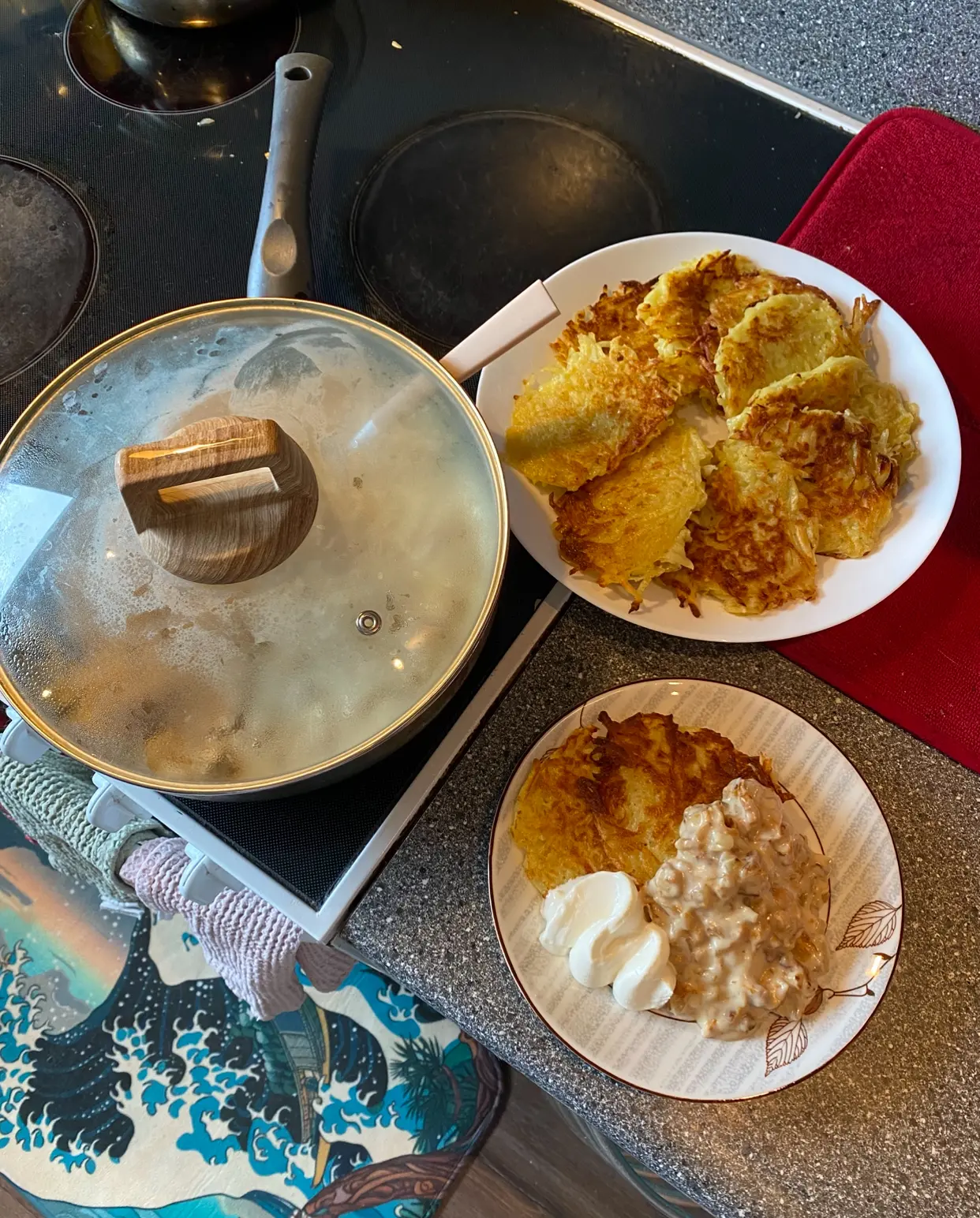 Кушать подано, садитесь жрать, пожалуйста 🦦