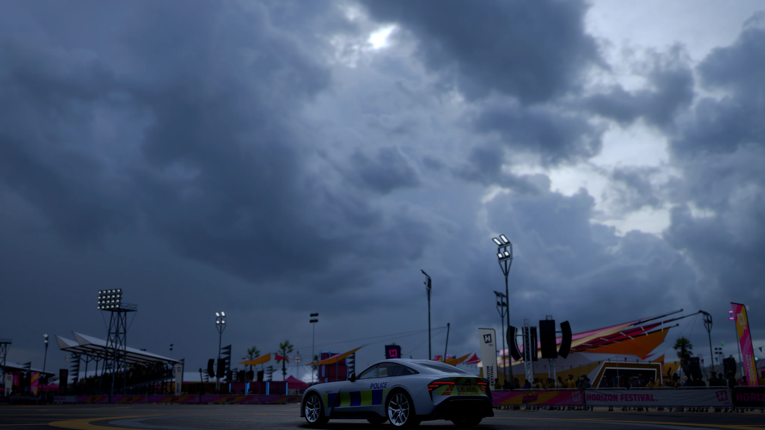 239 474 305 | 2018 TVR Griffith | S1 900