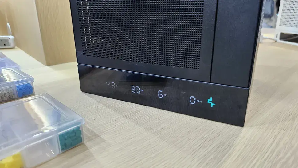 CH170 Digital ITX с дисплеем