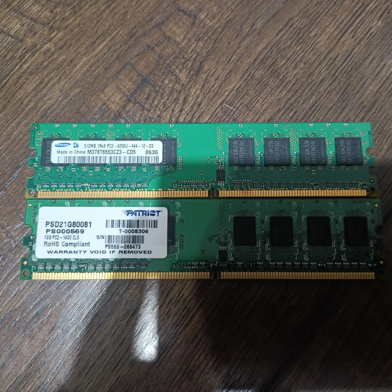 1ГБ + 512МБ плашки DDR2