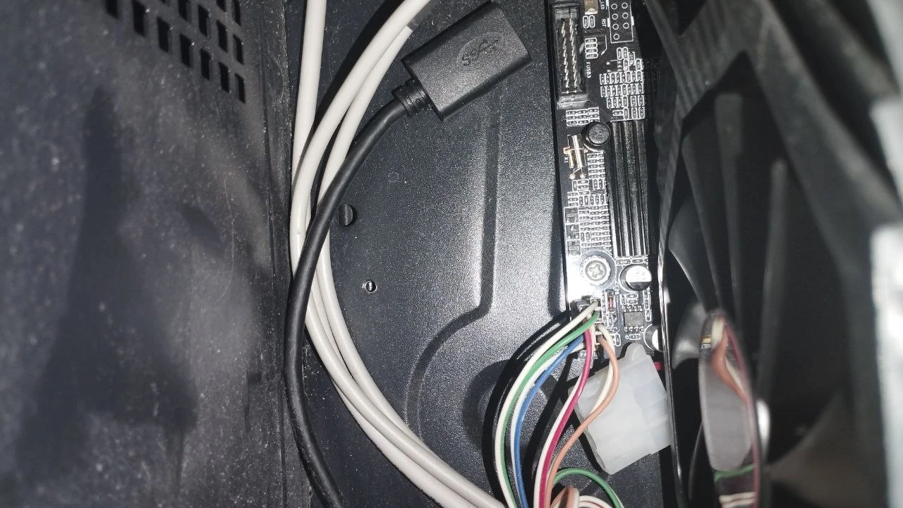 тип сюда включать провода?&nbsp;